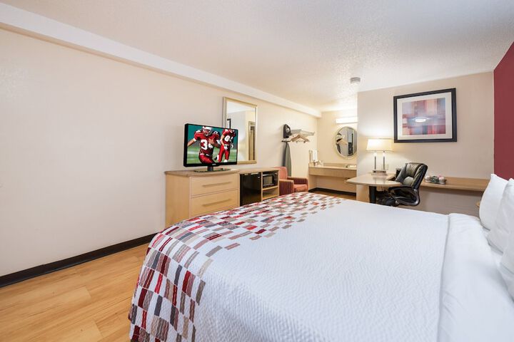 Superior King Bed (1 of 5)