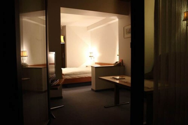 Room 4 of 47