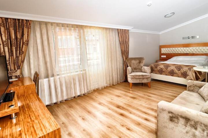 Room 20 of 36
