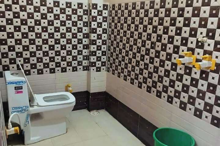 Room 21 of 26