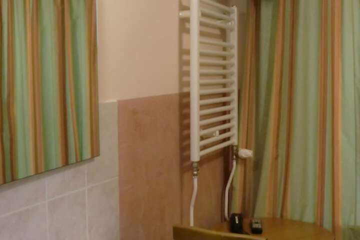 Room 5 of 29