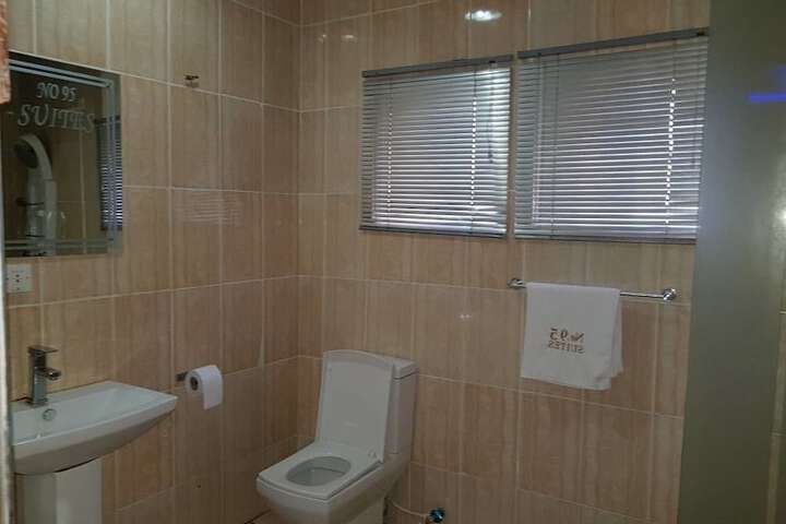 Room 18 of 27