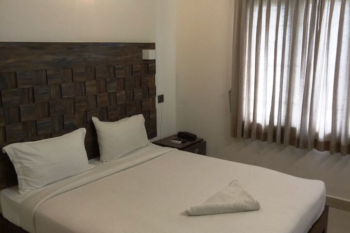 Room 8 of 21