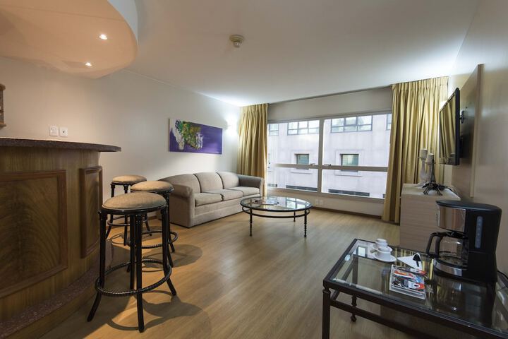 Room 15 of 124