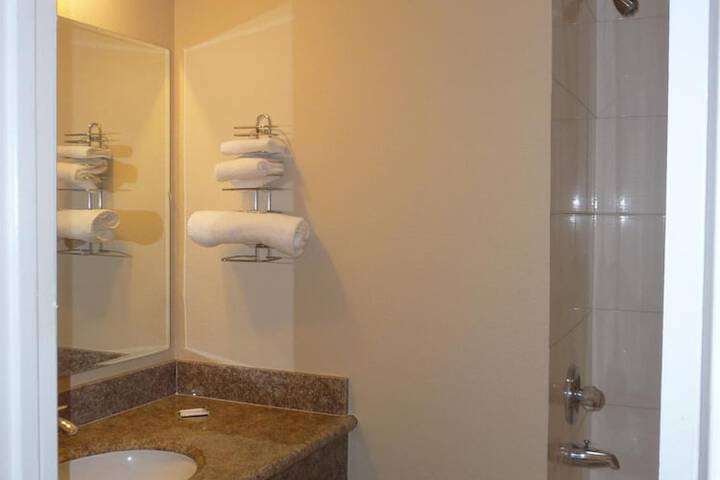 Room 16 of 27