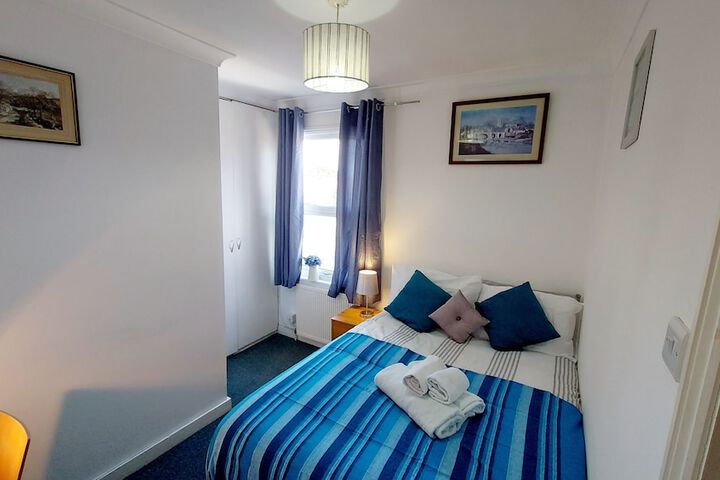 Room 12 of 28