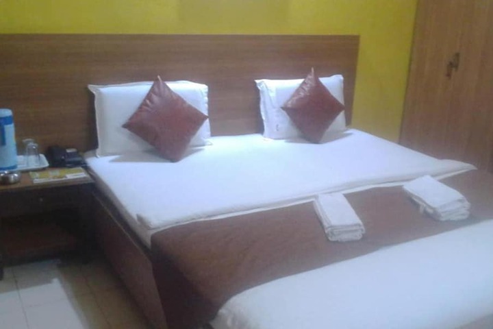 Room 15 of 26