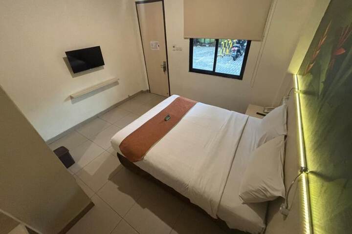 Room 45 of 85