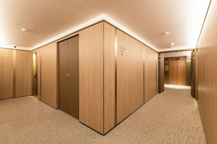 Ballroom/Hall 106 of 152