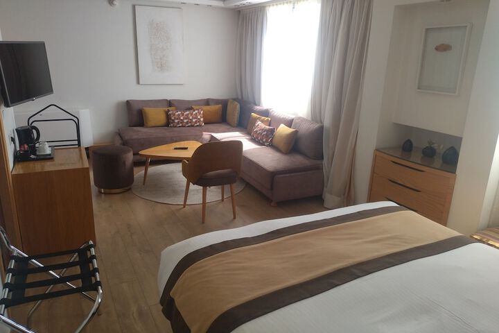 Room 63 of 108