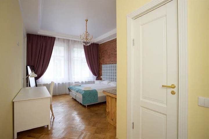 Room 31 of 63