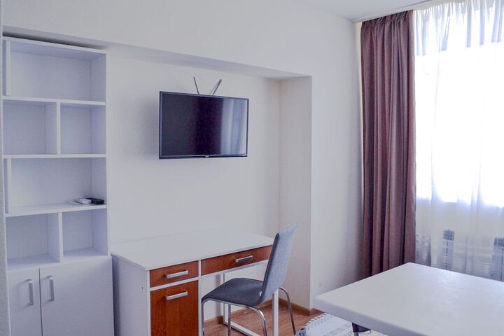 Room 25 of 128