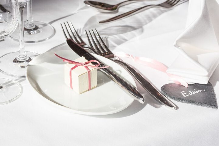 Dining 38 of 90