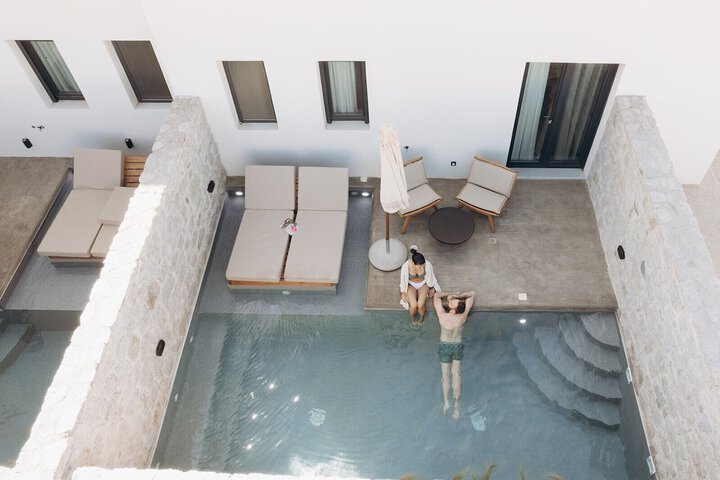 Pool 51 of 57