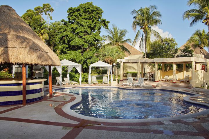 Pools & Facilities