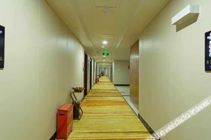 Hotel Interior 19 of 25