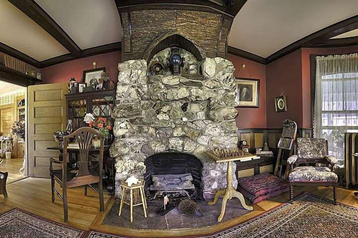Room 5 of 25
