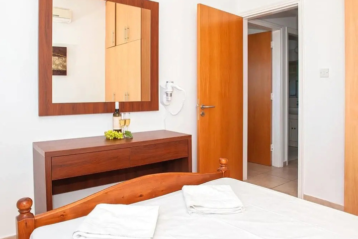 Room 6 of 23