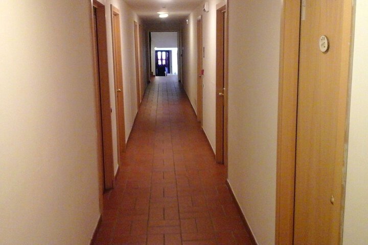 Ballroom/Hall 56 of 92