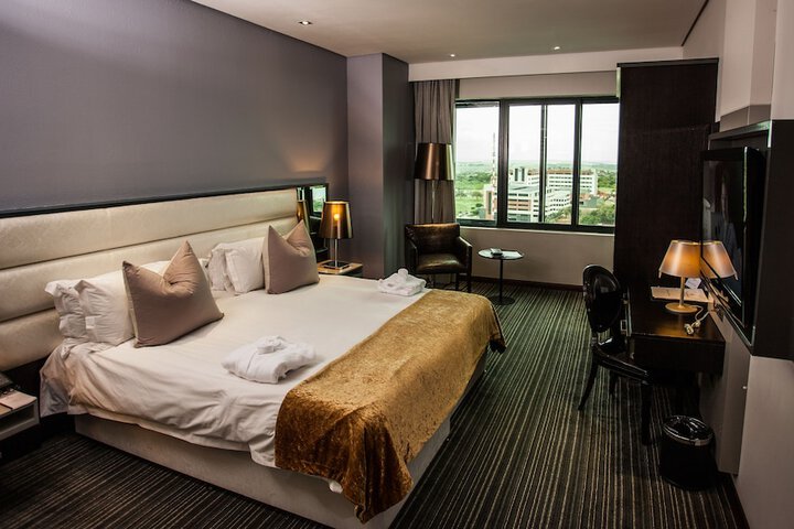 Room 12 of 113
