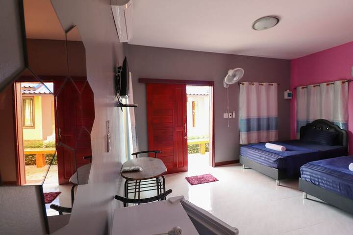 Room 13 of 43