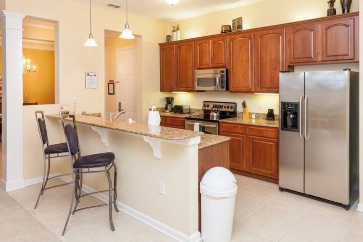 Shoreway Loop l 1006 Three Bed Two Bath in Orlando, FL