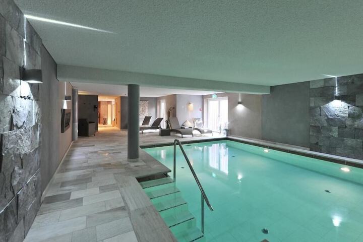 Pool 22 of 55