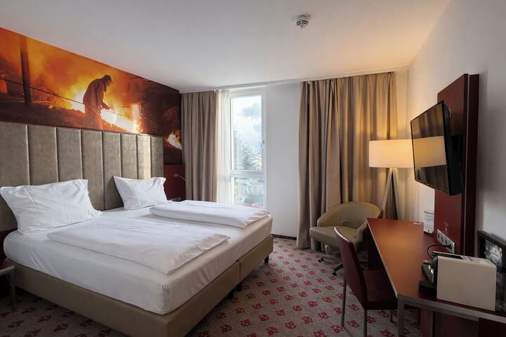 Room 5 of 29