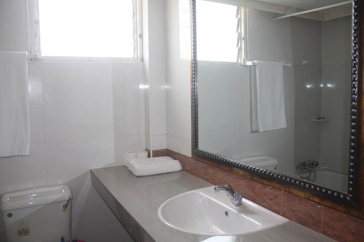 Room 21 of 27