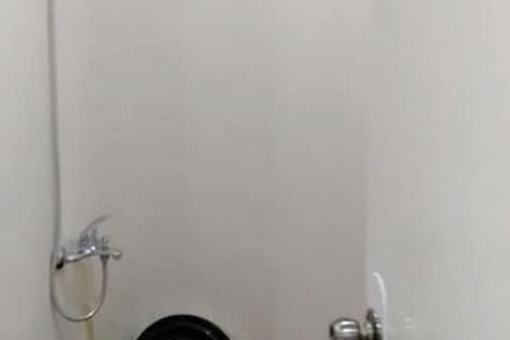 Room 11 of 19