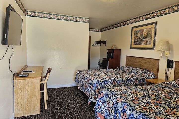 Room 6 of 44
