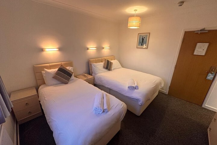 Room 4 of 55