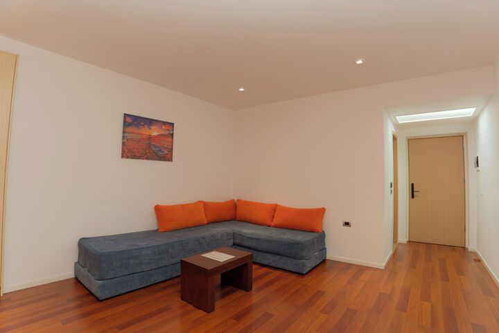 Room 30 of 63