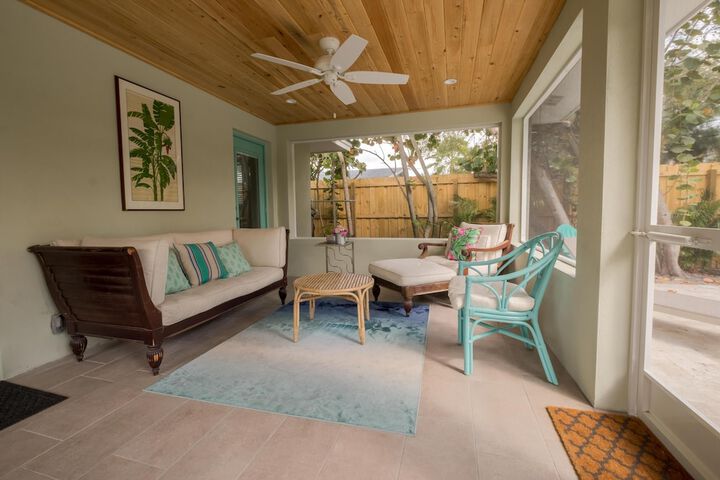 Terrace/Patio 16 of 17