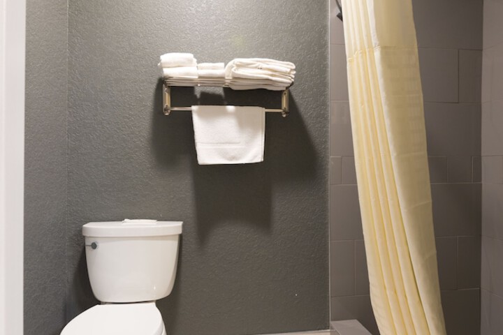 Room 16 of 30