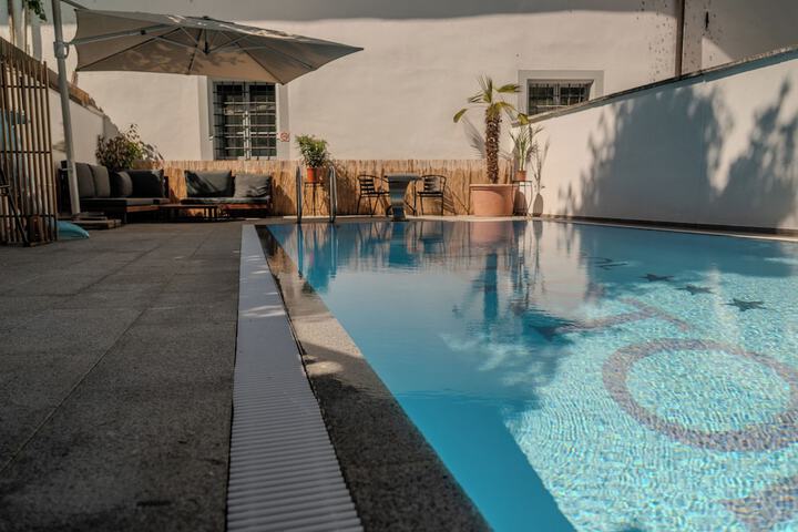 Pool 34 of 44