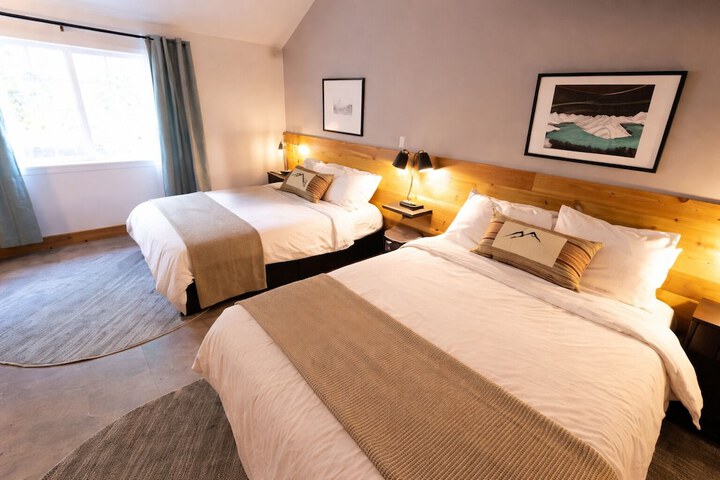 Room 12 of 38