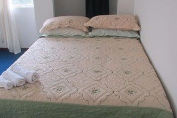 Room 18 of 28