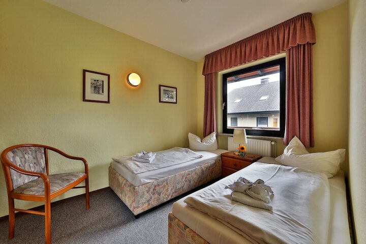 Room 7 of 51