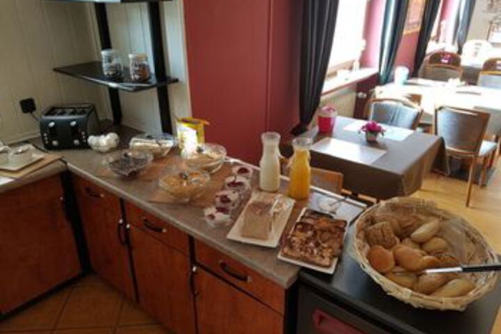 Breakfast/Coffee Service 4 of 20