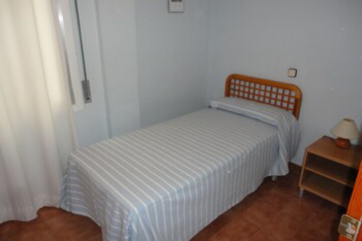 Room 12 of 15