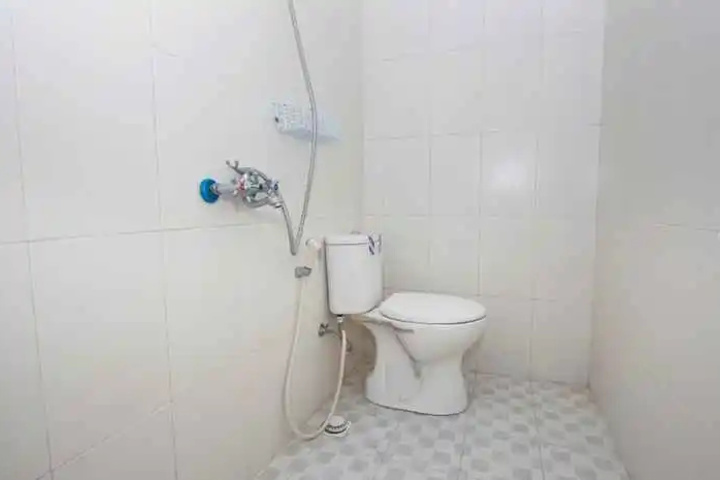 Room 2 of 2