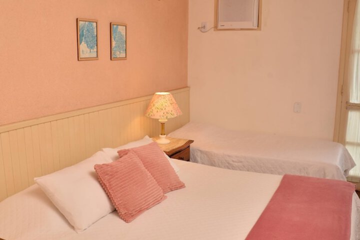 Room 46 of 223