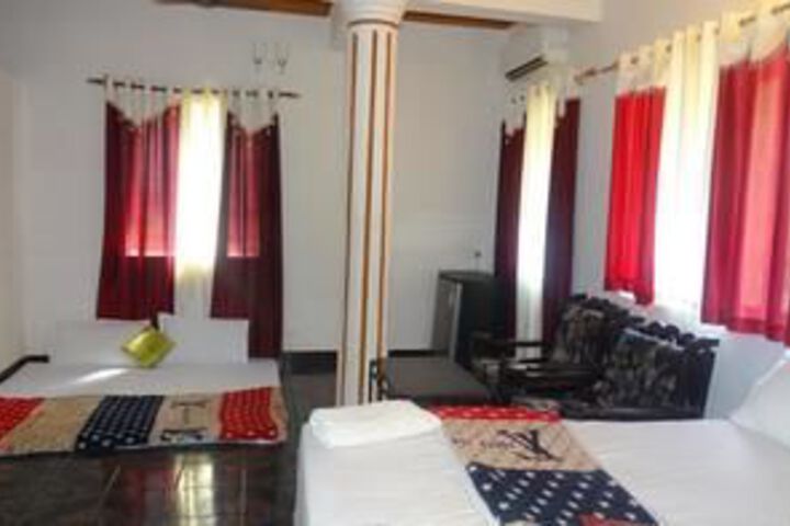 Room 7 of 19