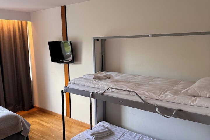 Room 38 of 90