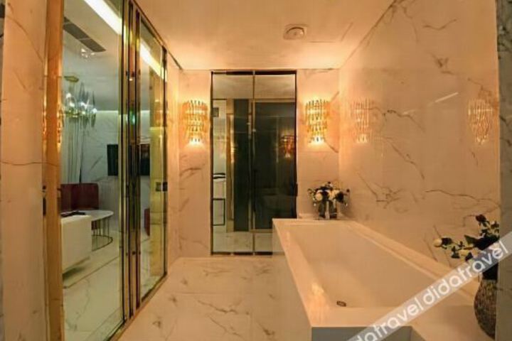 Hotel Interior 10 of 62
