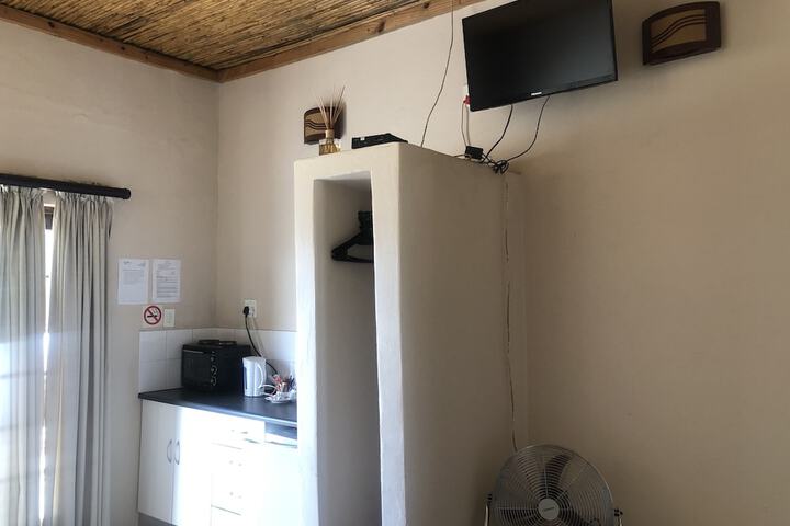 Room 17 of 120