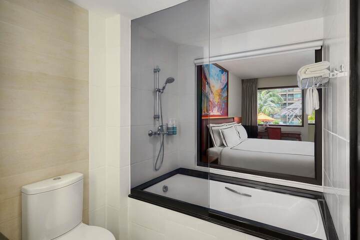 Room 43 of 189
