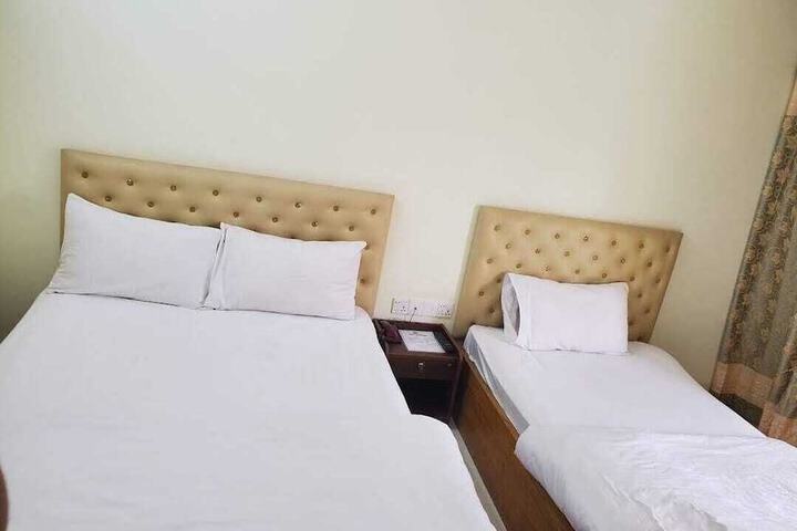 Room 10 of 64