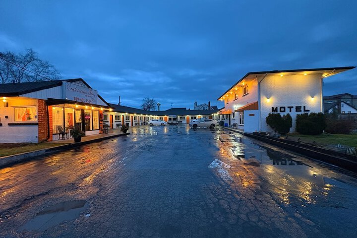Confessions INN The Rain